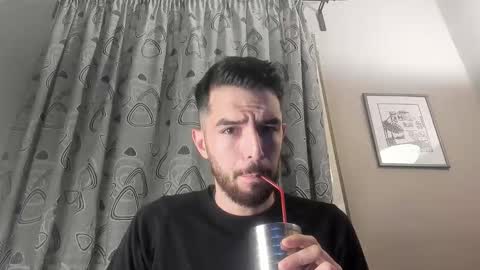 themmistokles online show from December 17, 2024, 2:33 am