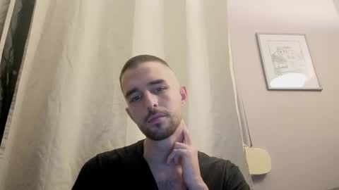 themmistokles online show from November 10, 2025, 8:41 pm