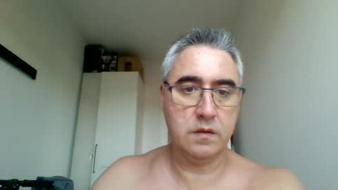 Snapshot of themohican chatting on June 12, 2026, 10:47 am Themohican online show from June 12, 2026, 10:47 am