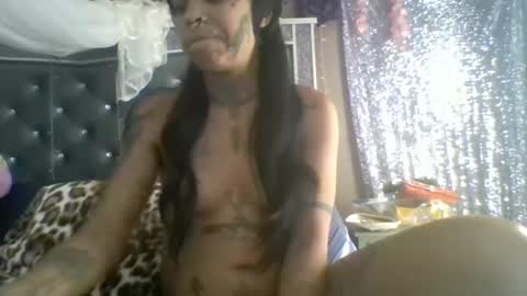 Snapshot of themoodywitch chatting on January 21, 2025, 7:06 pm the moody witch online show from January 21, 2025, 7:06 pm