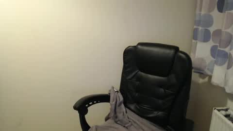 Snapshot of themusclefactory chatting on October 17, 2025, 5:48 pm TheMuscleFactory online show from October 17, 2025, 5:48 pm