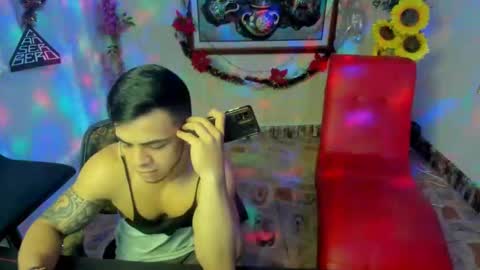 Snapshot of themuscularvenezuelanman chatting on January 11, 2025, 3:13 am themuscularvenezuelanman online show from January 11, 2025, 3:13 am