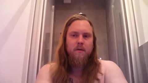 thenewdude1992 online show from November 7, 2025, 7:47 pm