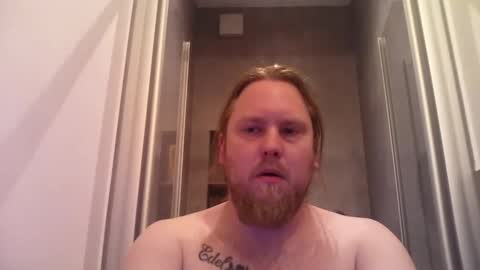 Snapshot of thenewdude1992 chatting on April 7, 2026, 7:03 pm thenewdude1992 online show from April 7, 2026, 7:03 pm