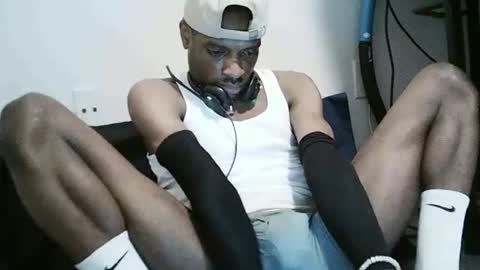 Snapshot of theoceanprodigy1 chatting on July 12, 2026, 7:54 am DEZZY online show from July 12, 2026, 7:54 am
