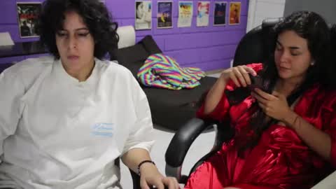 Snapshot of theoddote chatting on November 12, 2025, 4:02 am theoddote online show from November 12, 2025, 4:02 am