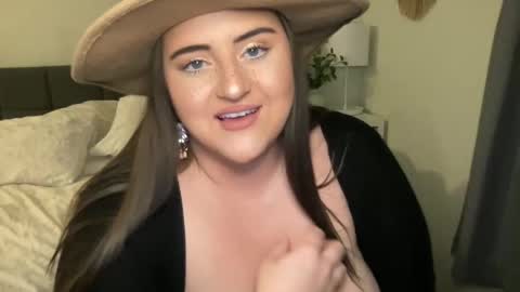 theolivemae online show from January 23, 2025, 1:41 am