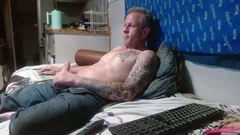 Snapshot of theoneyouwant2fuck chatting on February 21, 2025, 9:34 am theoneyouwanttwofuck online show from February 21, 2025, 9:34 am