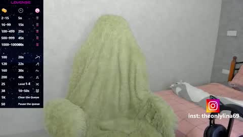 Snapshot of theonlyeva chatting on March 19, 2026, 5:06 pm Eva online show from March 19, 2026, 5:06 pm