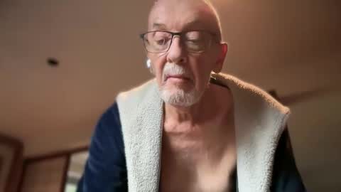 theowlandthe online show from February 6, 2026, 10:07 am