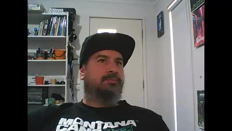 aussiebeard online show from April 20, 2026, 3:09 am