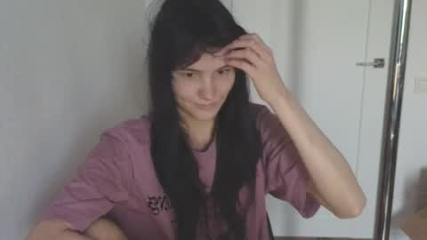Snapshot of thepasssiflora chatting on May 17, 2026, 4:10 am Vanessa online show from May 17, 2026, 4:10 am