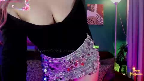 Snapshot of theprincess_rosee chatting on November 7, 2025, 3:06 am Rosie online show from November 7, 2025, 3:06 am