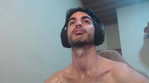 Santiago Enrique online show from November 9, 2025, 2:10 am