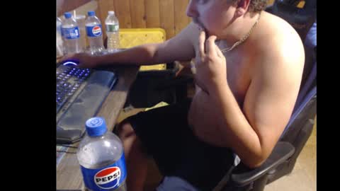 therealbigcheese0695 online show from September 29, 2025, 9:08 pm