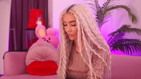 Deea  online show from December 29, 2024, 5:33 pm