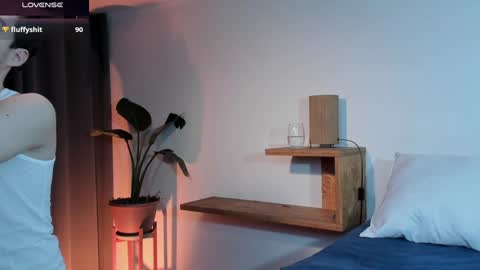 Snapshot of therealmartincox chatting on December 17, 2024, 2:44 am 4th online show from December 17, 2024, 2:44 am