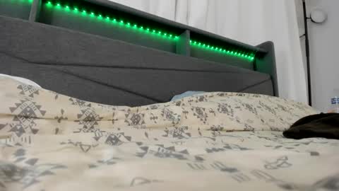 Snapshot of thesavannahskye chatting on December 15, 2024, 1:02 am Savannah Skye online show from December 15, 2024, 1:02 am