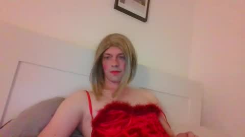 Chloe online show from March 9, 2025, 6:11 pm