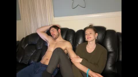 Beth and John online show from December 5, 2025, 3:04 am