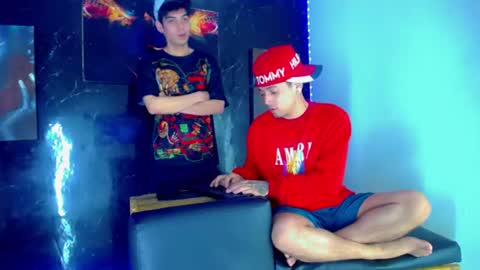 Snapshot of theshamefulboys chatting on June 15, 2026, 9:28 pm David y Daniel online show from June 15, 2026, 9:28 pm