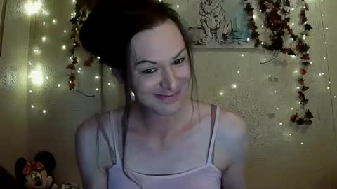 sillymillie0 online show from January 3, 2025, 8:32 pm