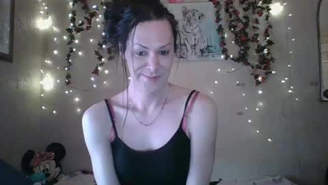 sillymillie0 online show from February 20, 2025, 1:19 pm