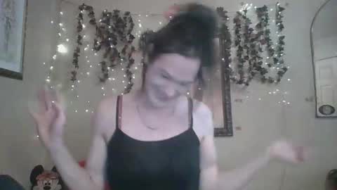 sillymillie0 online show from March 3, 2026, 11:32 pm