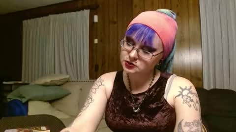 Snapshot of thesirenscall chatting on April 4, 2026, 12:20 am Siren of the Fae online show from April 4, 2026, 12:20 am