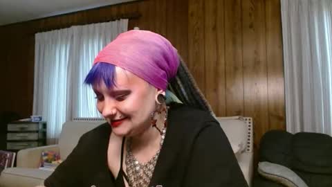 Snapshot of thesirenscall chatting on April 15, 2026, 6:59 pm Siren of the Fae online show from April 15, 2026, 6:59 pm