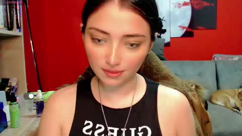 Snapshot of thesweethari chatting on March 5, 2025, 9:26 pm I dont do real meetings My bio online show from March 5, 2025, 9:26 pm