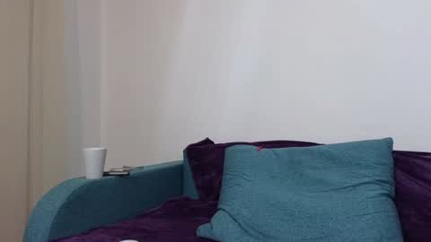 Snapshot of thetopalex chatting on December 18, 2024, 7:58 am TheTopAlex online show from December 18, 2024, 7:58 am