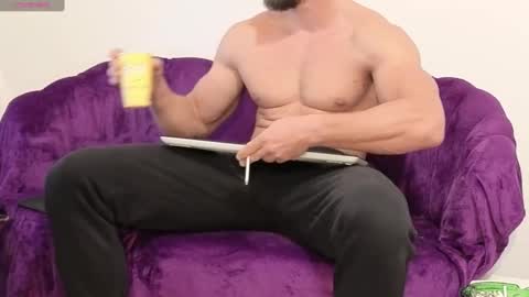 Snapshot of thetopalex chatting on September 27, 2025, 6:18 am TheTopAlex online show from September 27, 2025, 6:18 am