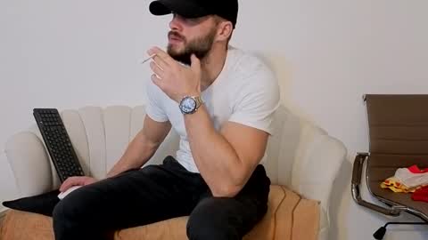 Snapshot of thetopalex chatting on November 14, 2025, 4:22 am TheTopAlex online show from November 14, 2025, 4:22 am