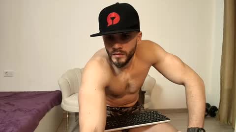 Snapshot of thetopalex chatting on January 6, 2026, 6:06 am TheTopAlex online show from January 6, 2026, 6:06 am