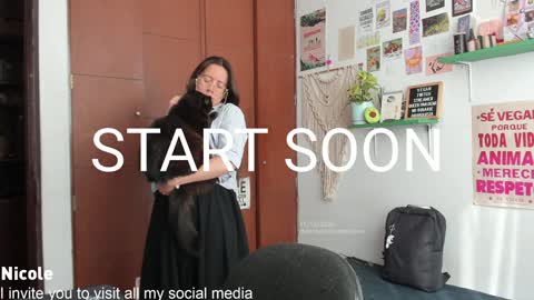 Nicole online show from December 31, 2024, 7:51 pm