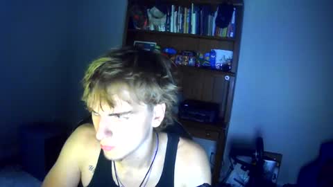 Snapshot of thevincegray chatting on June 8, 2026, 1:28 am Vince online show from June 8, 2026, 1:28 am