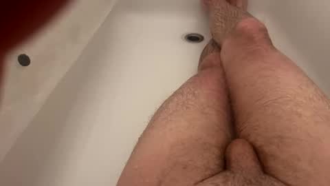 Snapshot of thewiggler32 chatting on March 1, 2026, 7:16 pm thewiggler32 online show from March 1, 2026, 7:16 pm