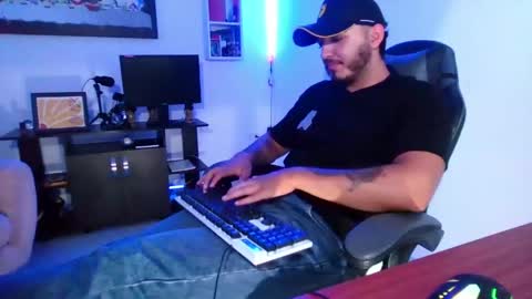 thiago_420 online show from May 16, 2026, 1:02 am