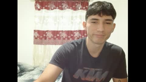 thiago_deseo69 online show from February 3, 2026, 12:42 am