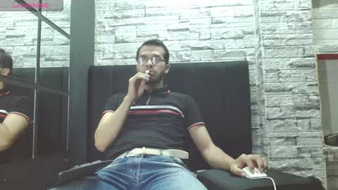 Snapshot of thiago_hairy chatting on October 25, 2025, 12:18 am thiago_hairy online show from October 25, 2025, 12:18 am