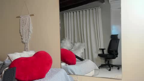 Snapshot of thiago_moretti chatting on February 19, 2026, 2:46 pm THIAGO online show from February 19, 2026, 2:46 pm