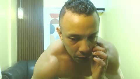 Snapshot of thiago_summers chatting on April 28, 2026, 2:22 pm Thiago Summers online show from April 28, 2026, 2:22 pm