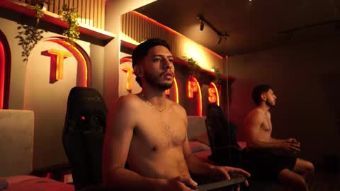 Snapshot of thiago_voss chatting on January 6, 2026, 12:20 pm Thiago online show from January 6, 2026, 12:20 pm