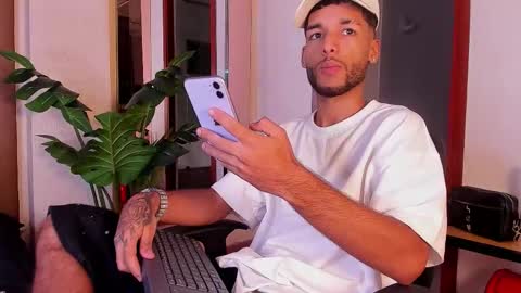 ThiagoFerreti online show from March 20, 2026, 3:22 am