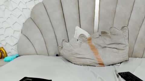 Thiago   online show from March 11, 2026, 8:26 pm