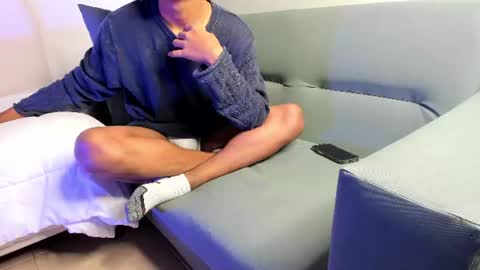 Snapshot of thiagovega_ chatting on July 14, 2026, 4:06 am thiagovega_ online show from July 14, 2026, 4:06 am