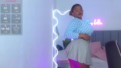  thiana  online show from September 25, 2025, 3:32 am