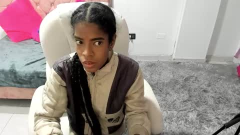 thianahorny online show from November 29, 2025, 9:23 am