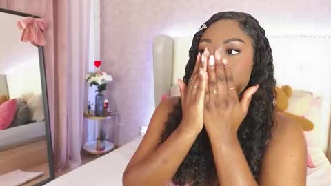 ThianaLopez online show from January 14, 2026, 10:58 pm